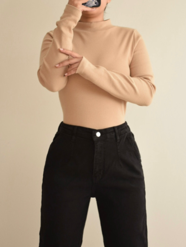 بلوز یقه ایستاده Emi