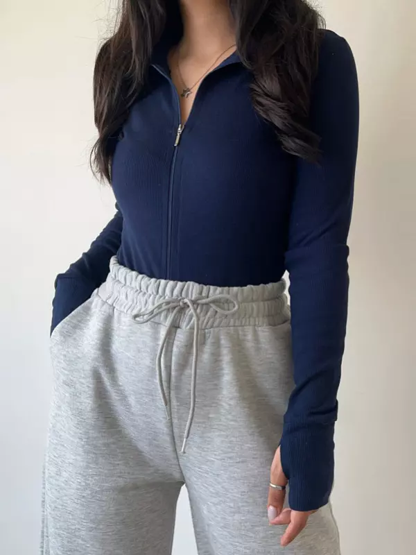 کراپ جلو زیپ