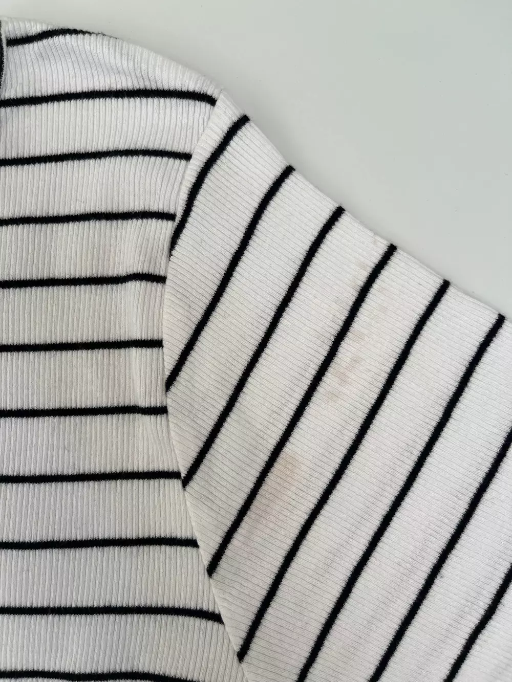 تیشرت کراپ LH (ایراد جزئی)